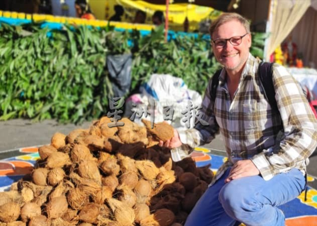 （大北马）冠病后疫情时代全面开放，大宝森节神辇游行万人空巷
