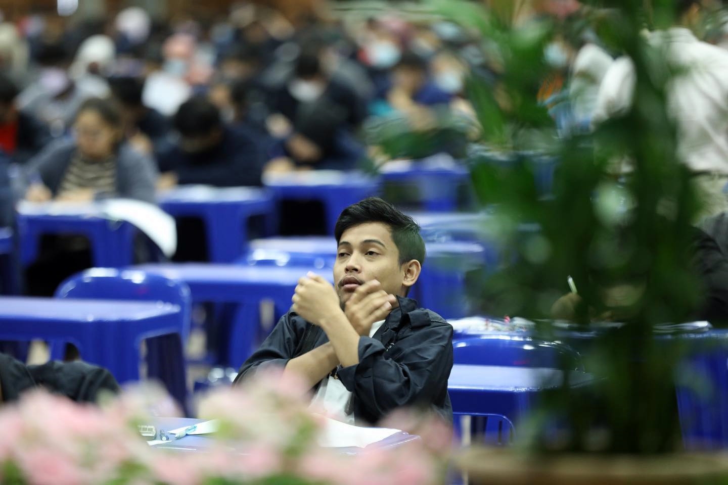 大专生应考照“恶搞”，网民创意留言制图设独白，搞笑惹人发笑