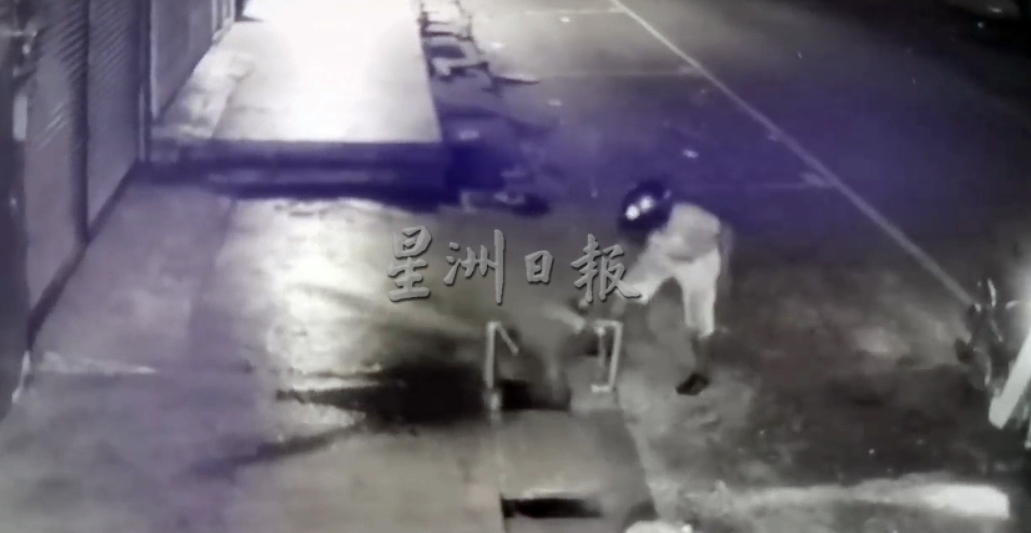 (大北马)治安队队员黄立玮努力在外协助捉贼不幸他住家却被毛贼盯上