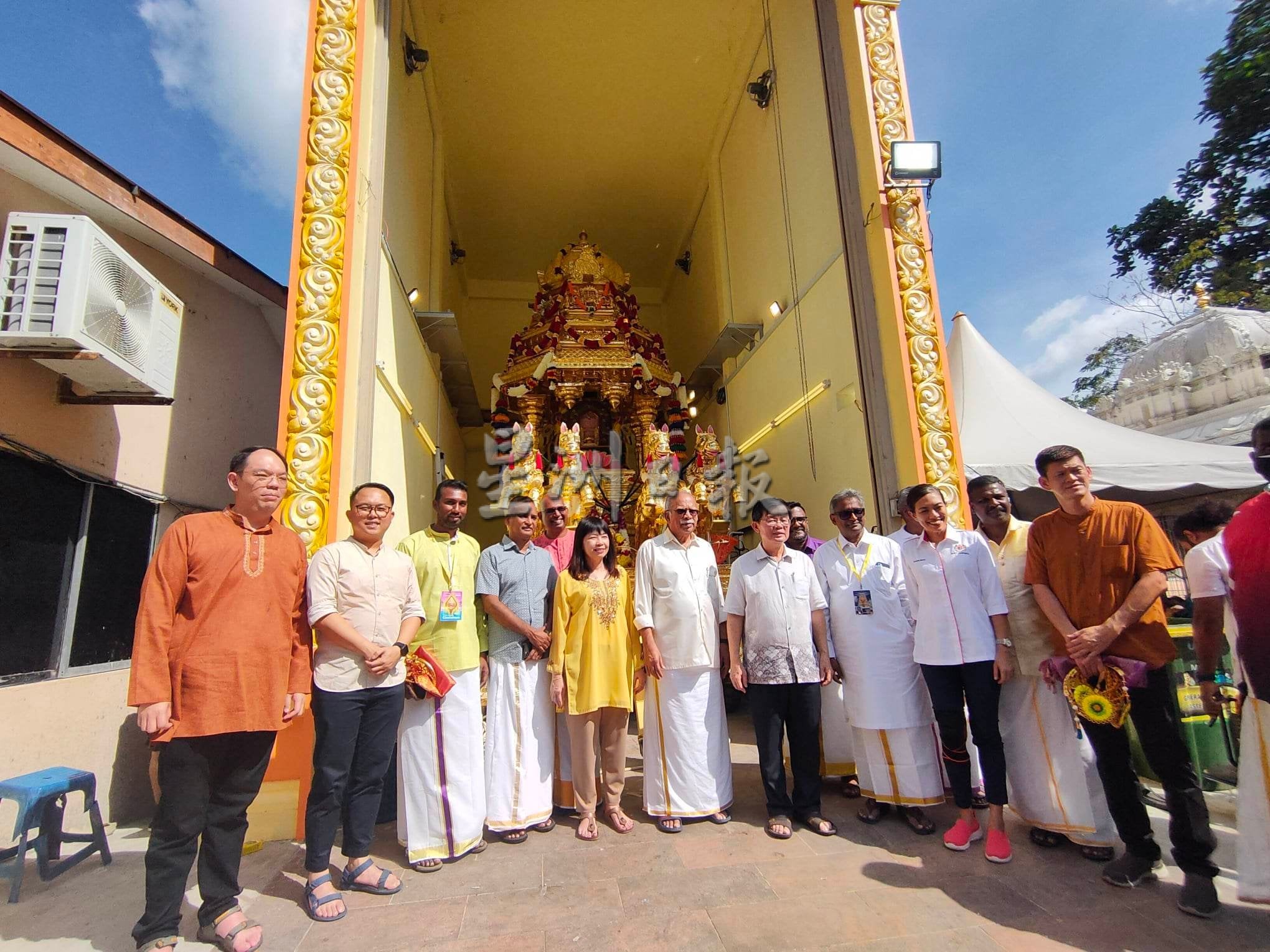 (大北马)首长副首长出席大宝森节庆典