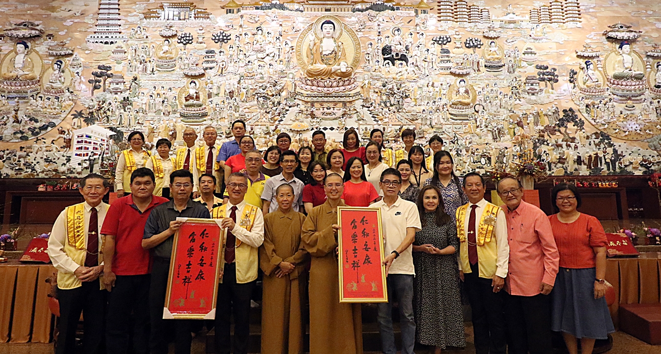 (已签发)柔:新马寺平安灯会吸引数万人次,元宵“新马立春”约定您