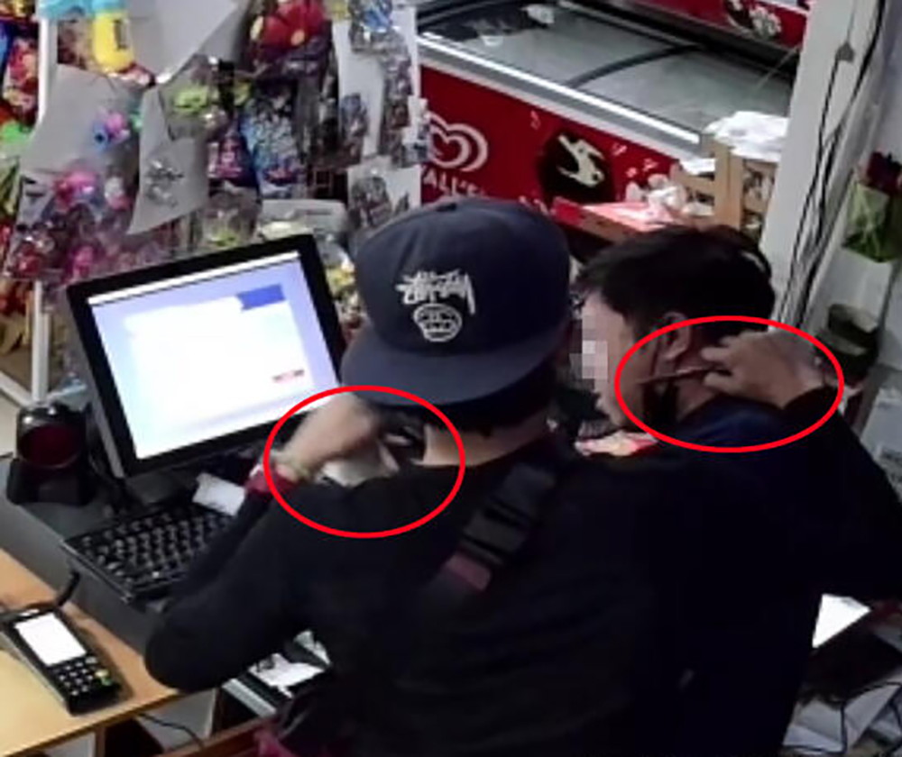 (已签发)柔:狮城二三事:匪夜劫迷你超市 亮刀架店员脖子