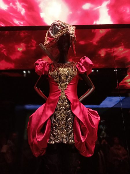 KING CHAN／Alexander McQueen: Mind, Mythos, Muse  心灵，神话，缪斯特展