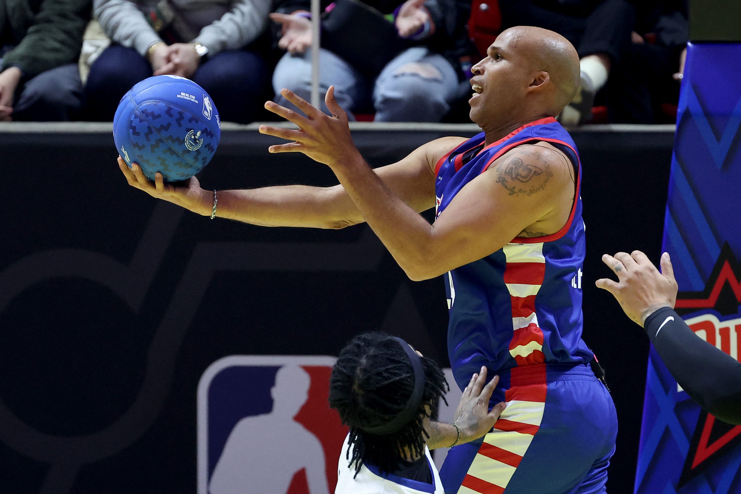 NBA| 新秀大赛决赛挫诺亚队 保罗卡索尔率队夺冠