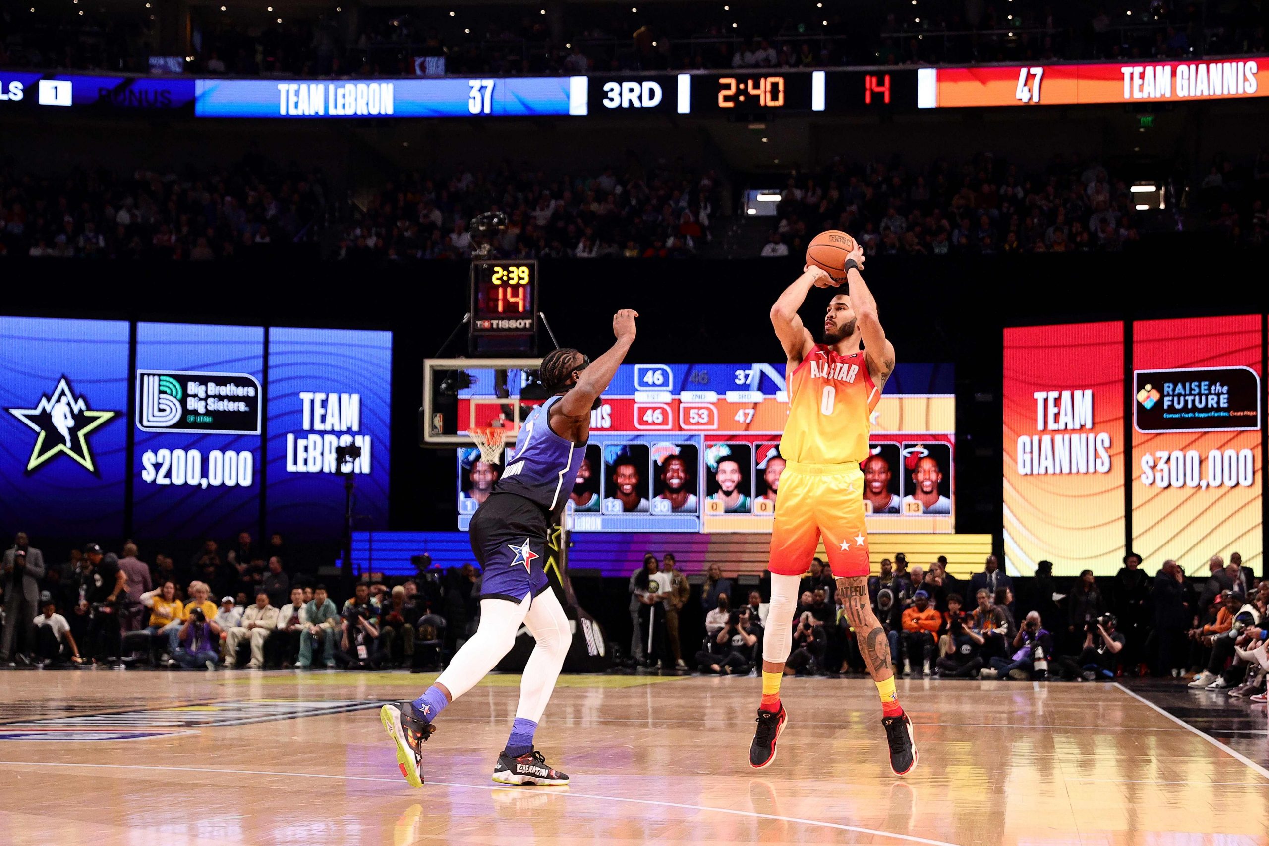 NBA| 爆维斯布鲁克加盟  快艇三巨头即将成形