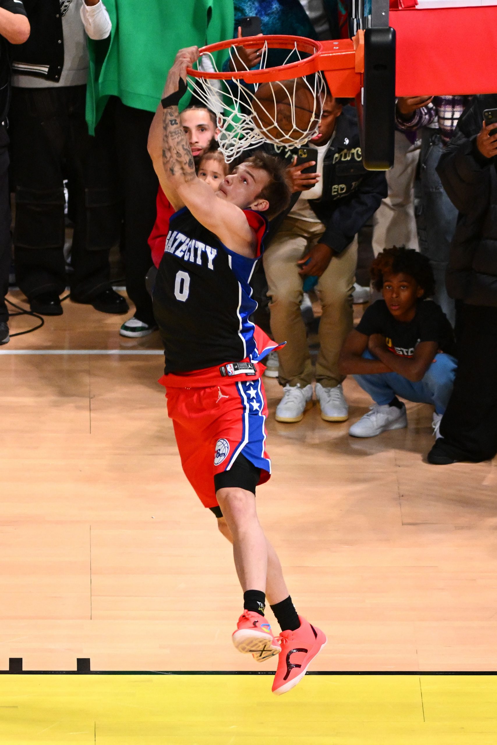 NBA全明星周|“拯救灌篮大赛的男人”  麦克朗横空出世