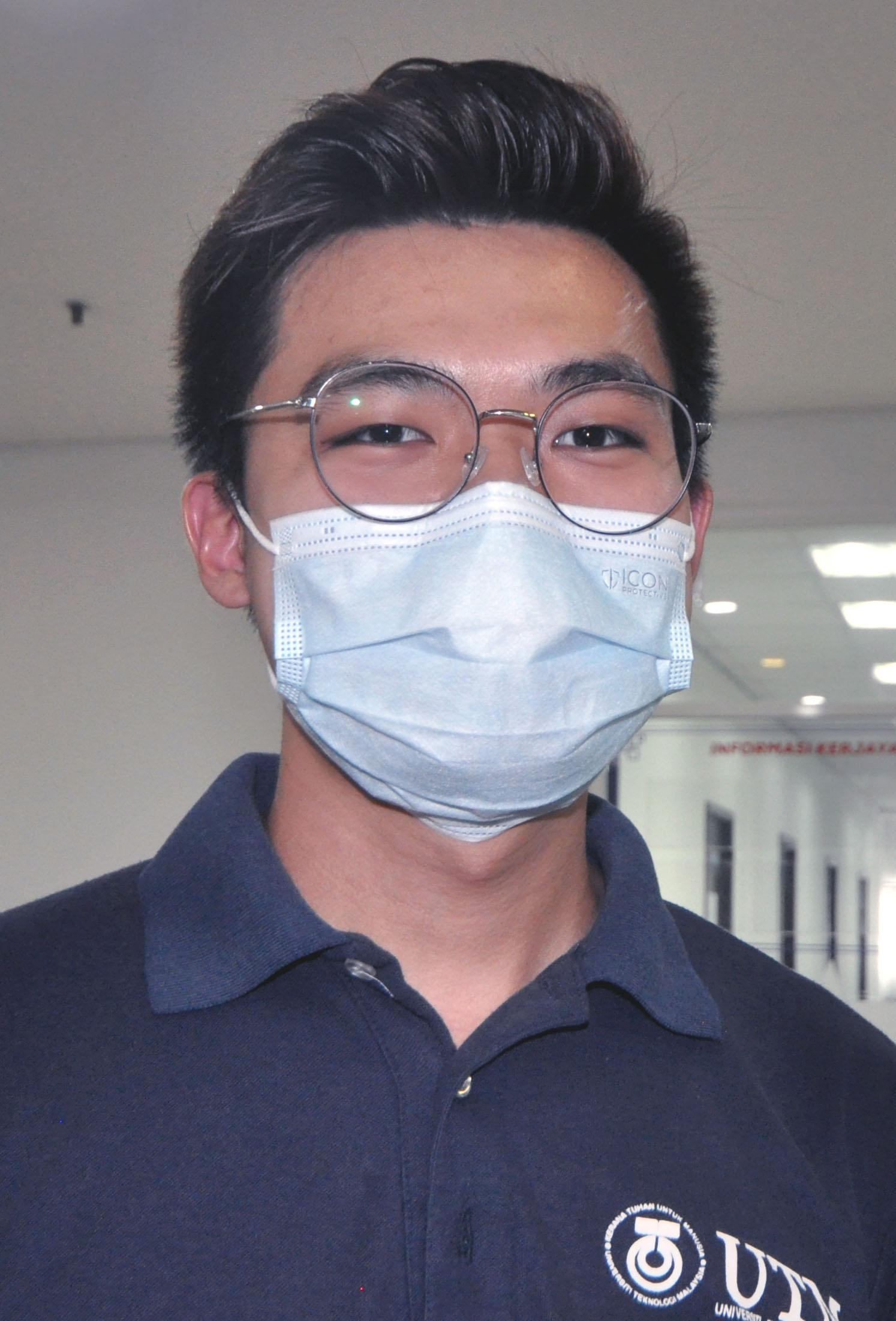 NS芙蓉/民众趁开学前出国旅行;安邦岸UTC移民局天天见人龙,近200号码每天扫光