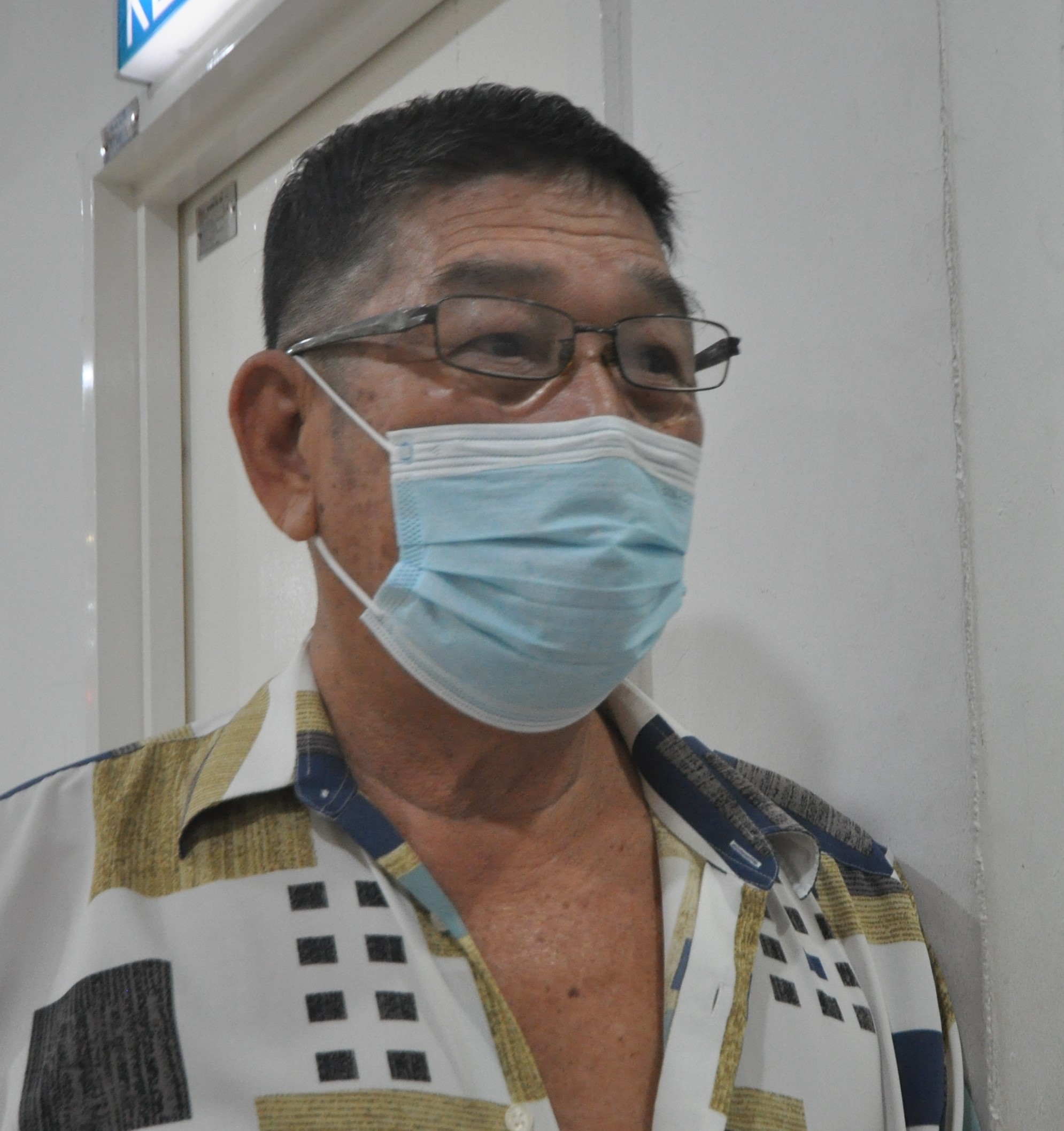 NS芙蓉/民众趁开学前出国旅行;安邦岸UTC移民局天天见人龙,近200号码每天扫光