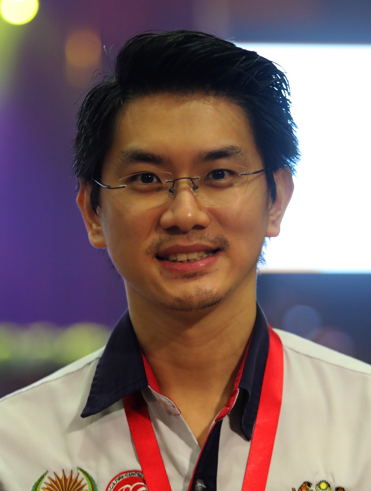 12/3见报∕我们∕华小生用马来语演三国演义戏剧