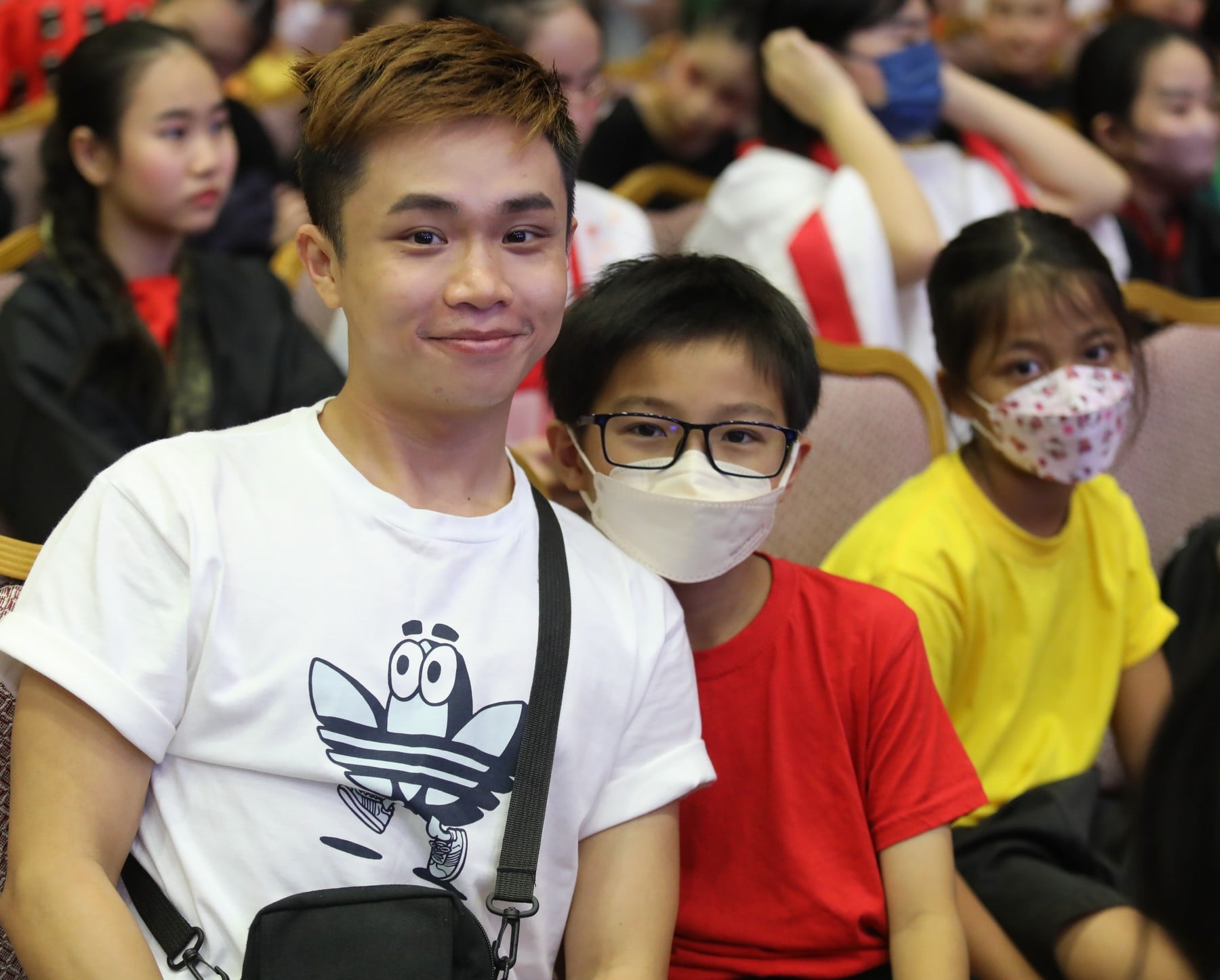 12/3见报∕我们∕华小生用马来语演三国演义戏剧