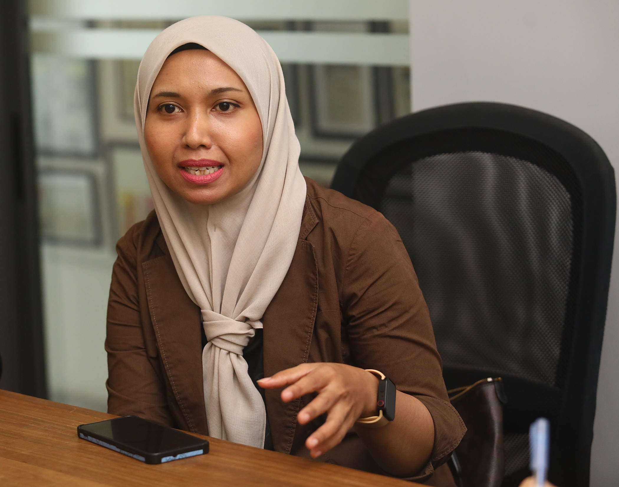 巫裔官员热爱中文，体现种族融合共存情谊