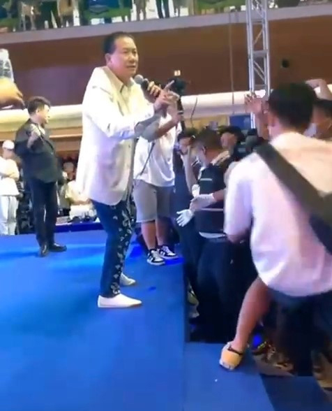 65岁万梓良暴瘦憔悴  被误当“山寨版”