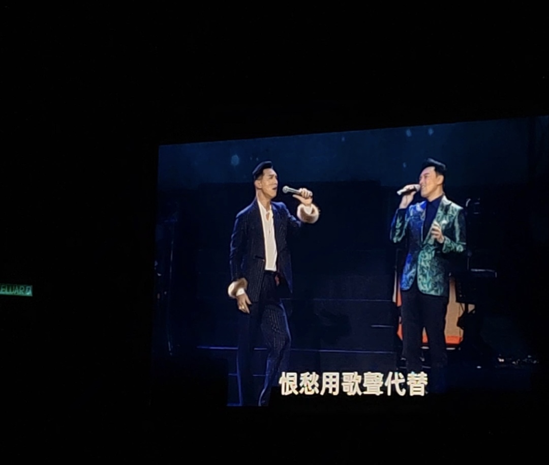 73岁薛家燕防疫装显气势 国语高呼“我37岁!”