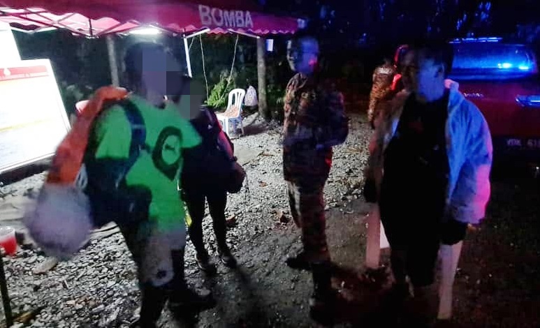 8华裔攀昆仑良山 受困多小时后获救
