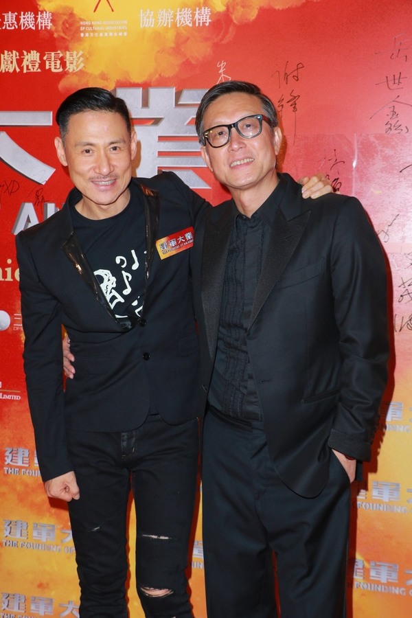 MV邀相识30年刘伟强操刀 张学友对空座椅唱歌