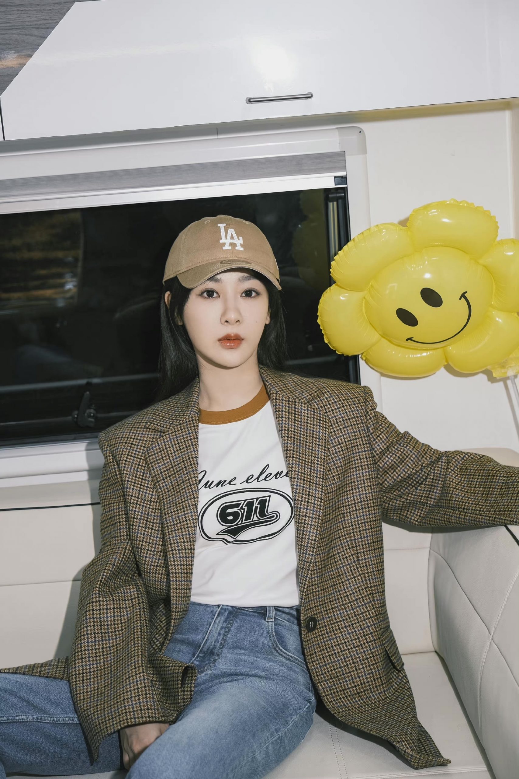 《微博之夜》饭圈抢票占位 杨紫斗热巴争当Queen