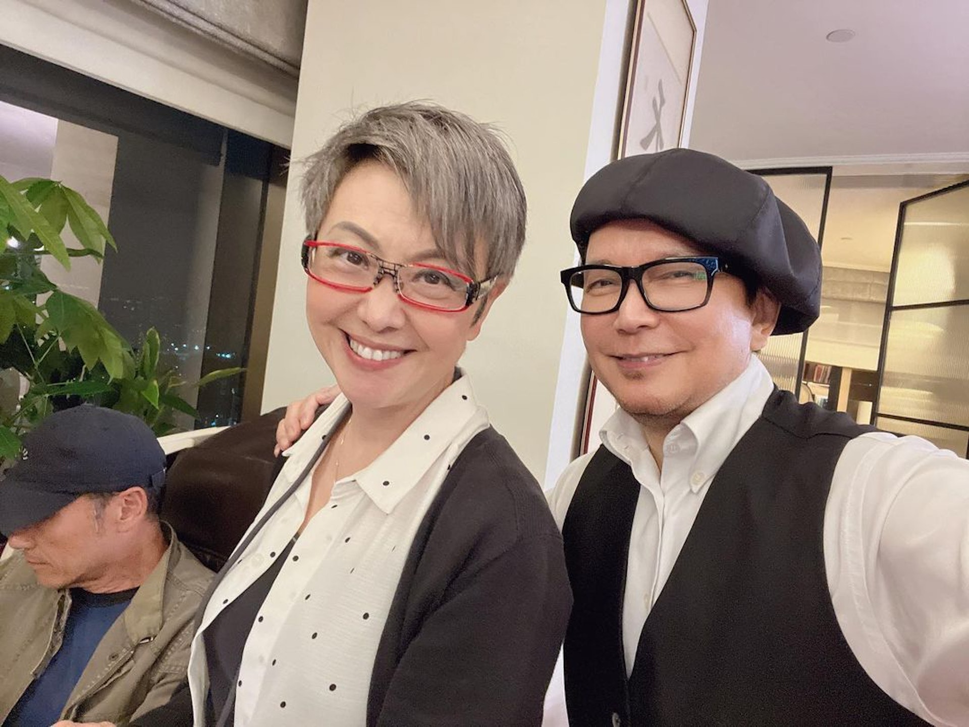 《欢乐今宵》昔日小花相聚　戚美珍变银发族优雅地老去