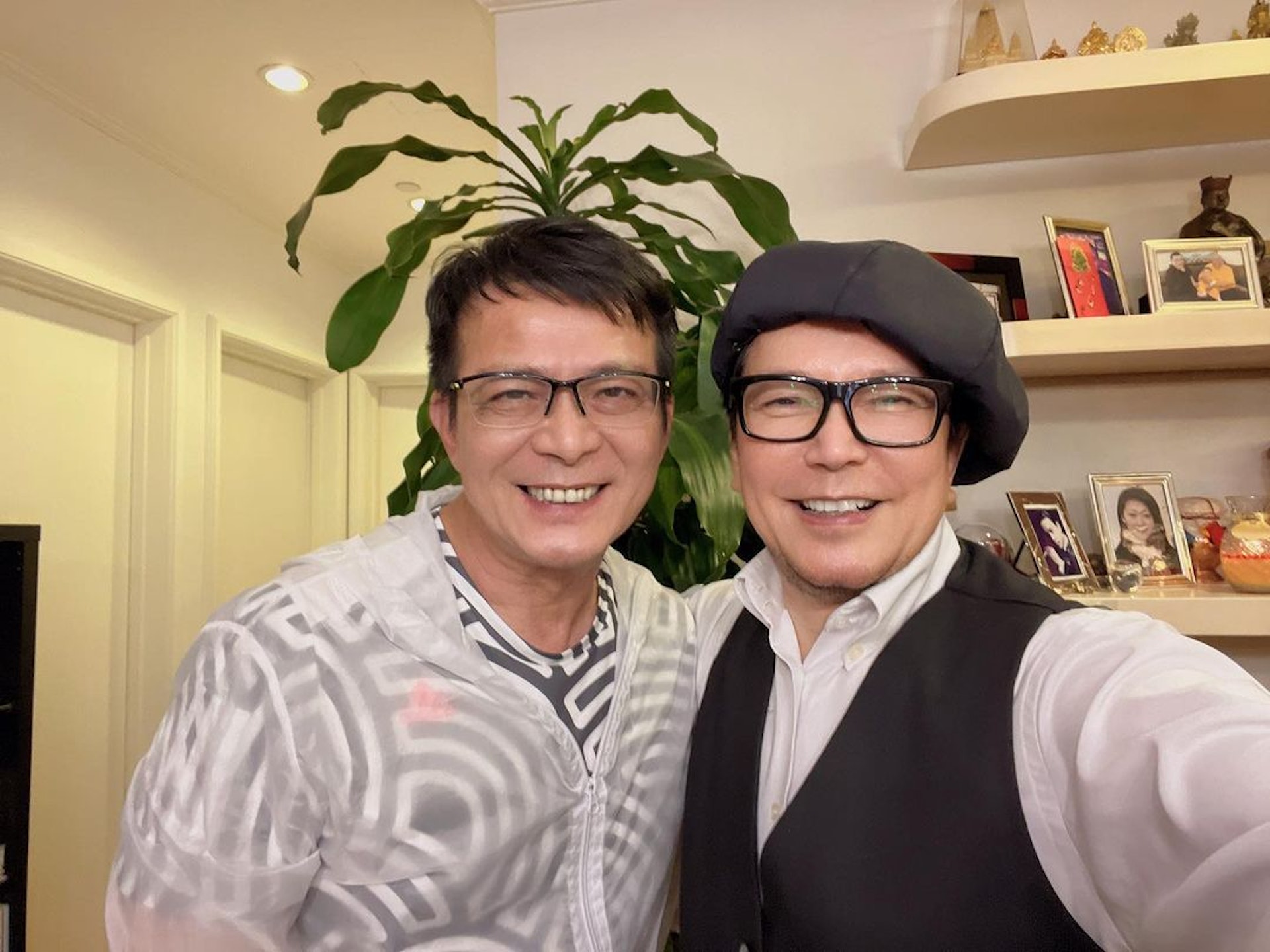 《欢乐今宵》昔日小花相聚　戚美珍变银发族优雅地老去