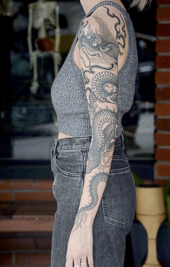 【永恒的艺术／03】不同世代文身师，刺在身上的故事