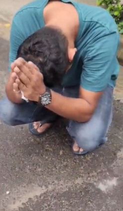 不满饭碗被抢骂哭外劳 狮城送餐员遭网挞伐