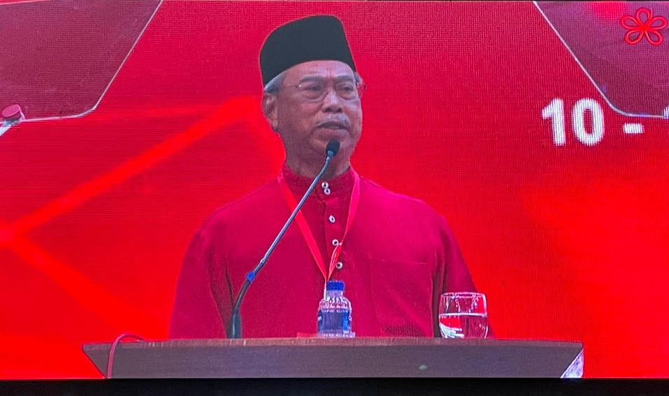 不赞同抵押EPF存款政策 慕尤丁:“政府鼓励人民欠债?”