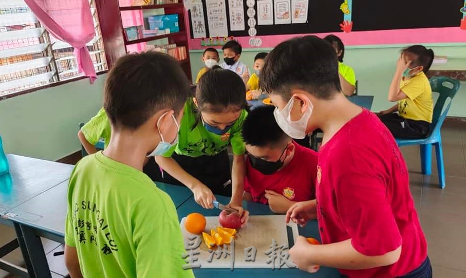 东2：各校继续遵照娱乐教学新指南，拉近老师、家长及学生之间关系