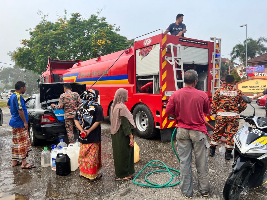 东4:丹那美拉县甘榜拉浪柏布尤因地下水管爆裂,导致断水