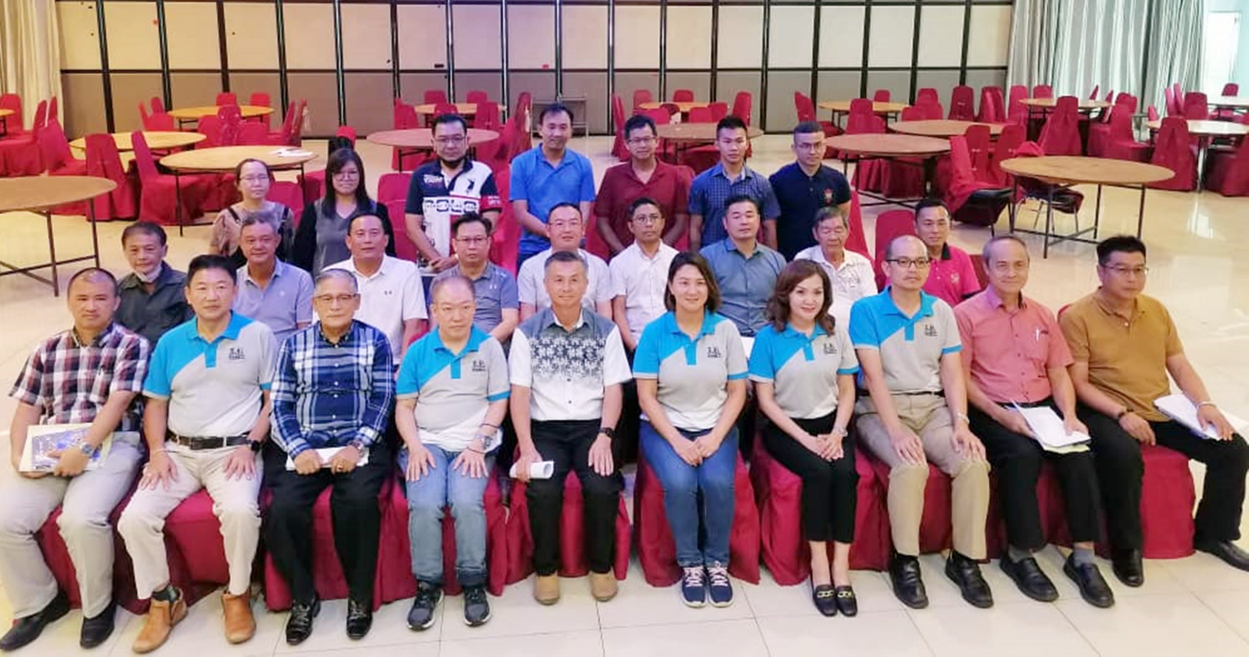 东:休会致词发表不当言论,东彭发展华小工委会副主席陈祥耀遭李锦贤炮轰。
