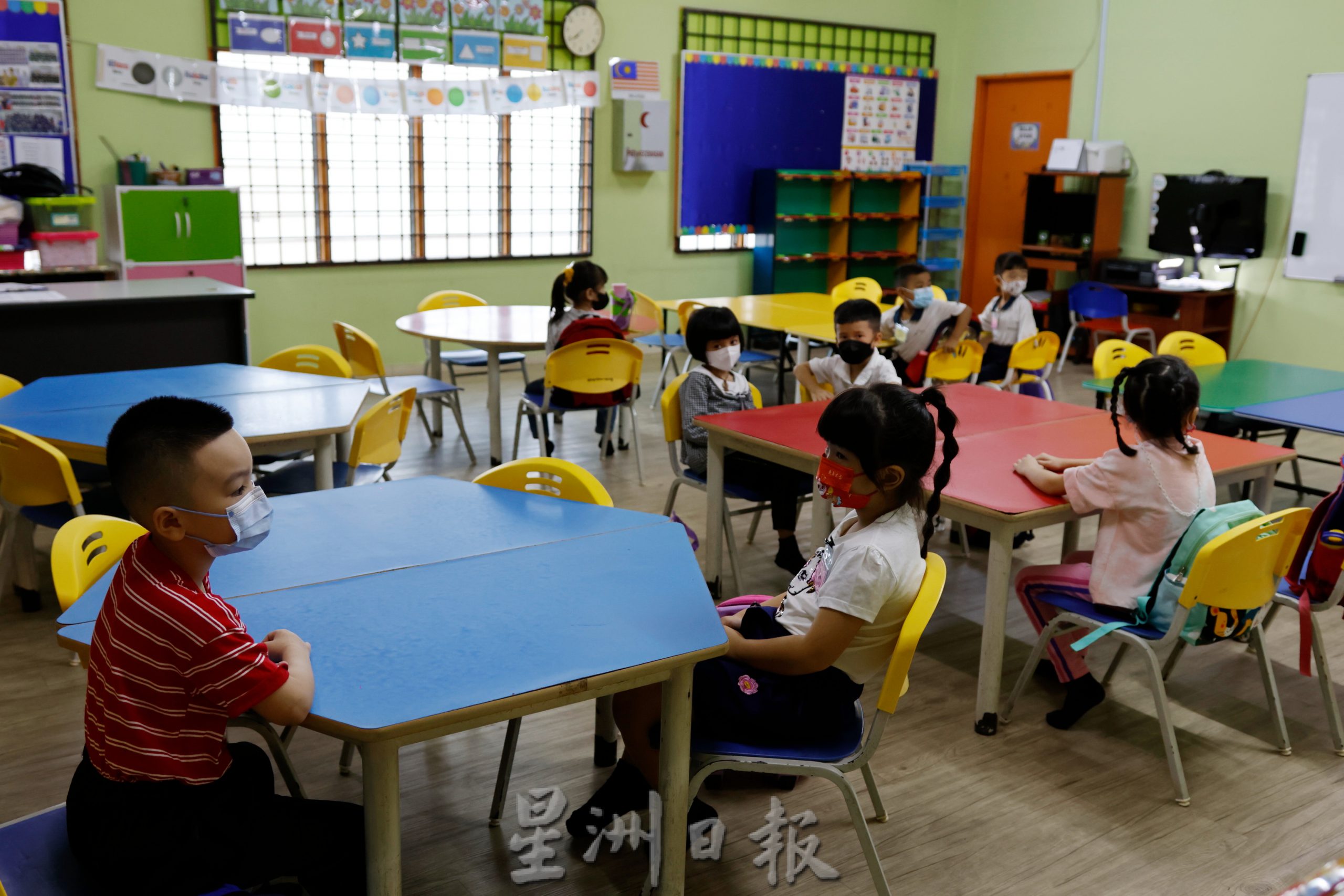 东:开学不上课,学生最快乐!