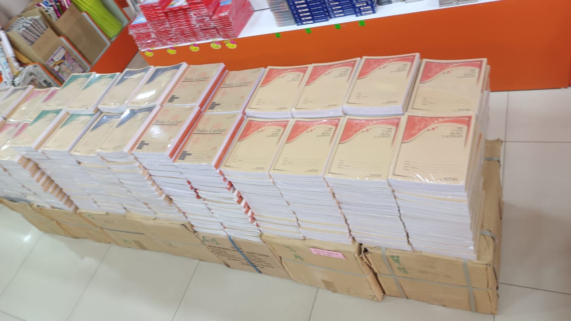  东：文具纸品吹涨风 开学市场受影响