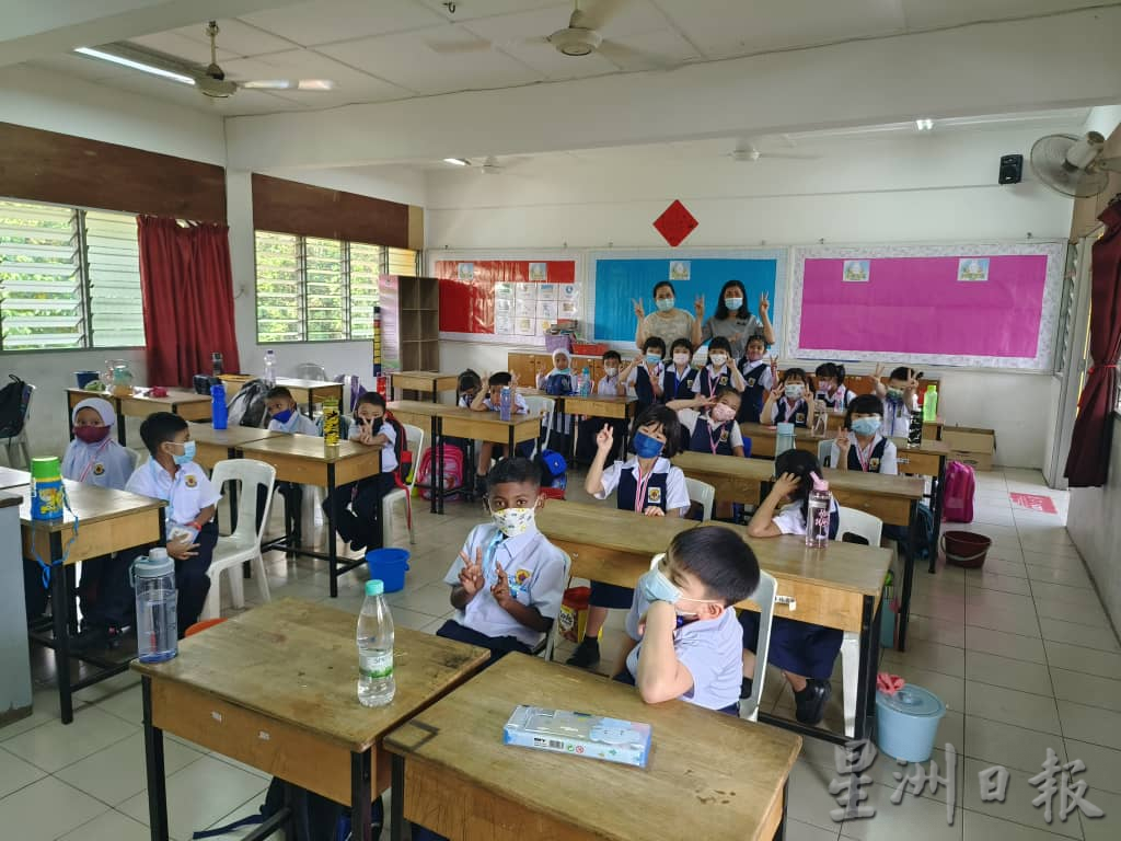 东：新学年开课 淡属华小开学周进行娱乐性教学 学生开心上学