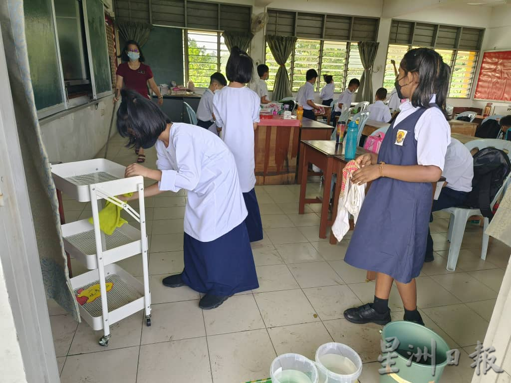 东：新学年开课 淡属华小开学周进行娱乐性教学 学生开心上学