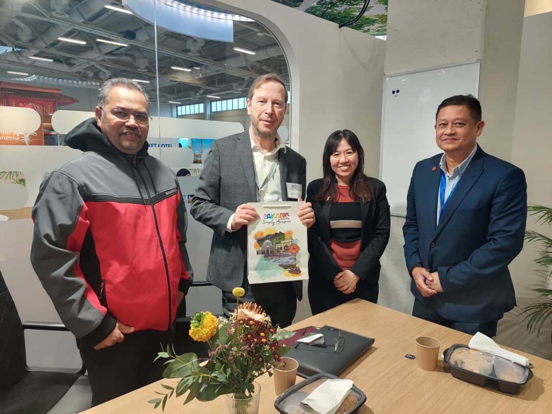 东:梁耀雯率团访德国旅展 促进彭亨旅游