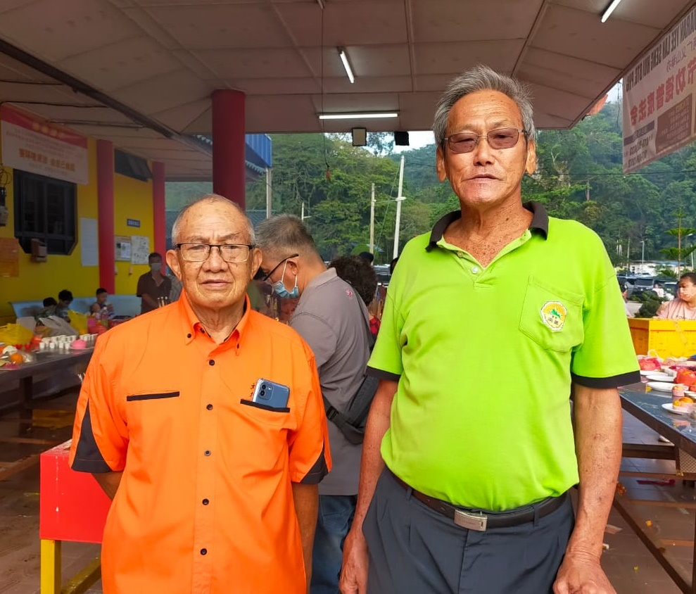 东:民众响应乐捐美化义山