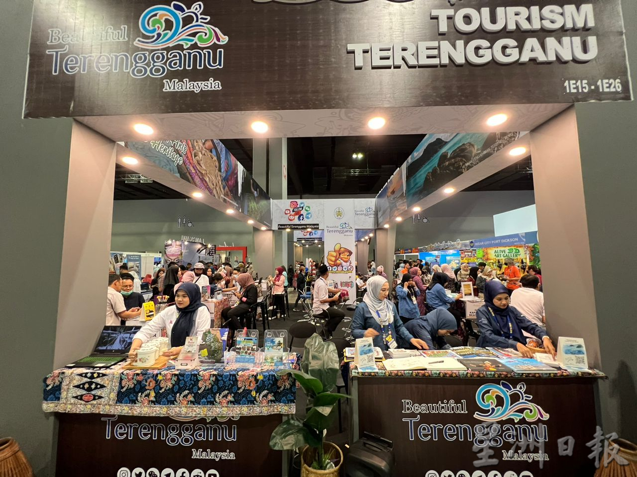 东:登嘉楼旅游局参加大马国际旅游展,3天内获得超过80万令吉的销售额,超过原定目标的50万令吉,其中海岛配套依然是热销旅游产品。