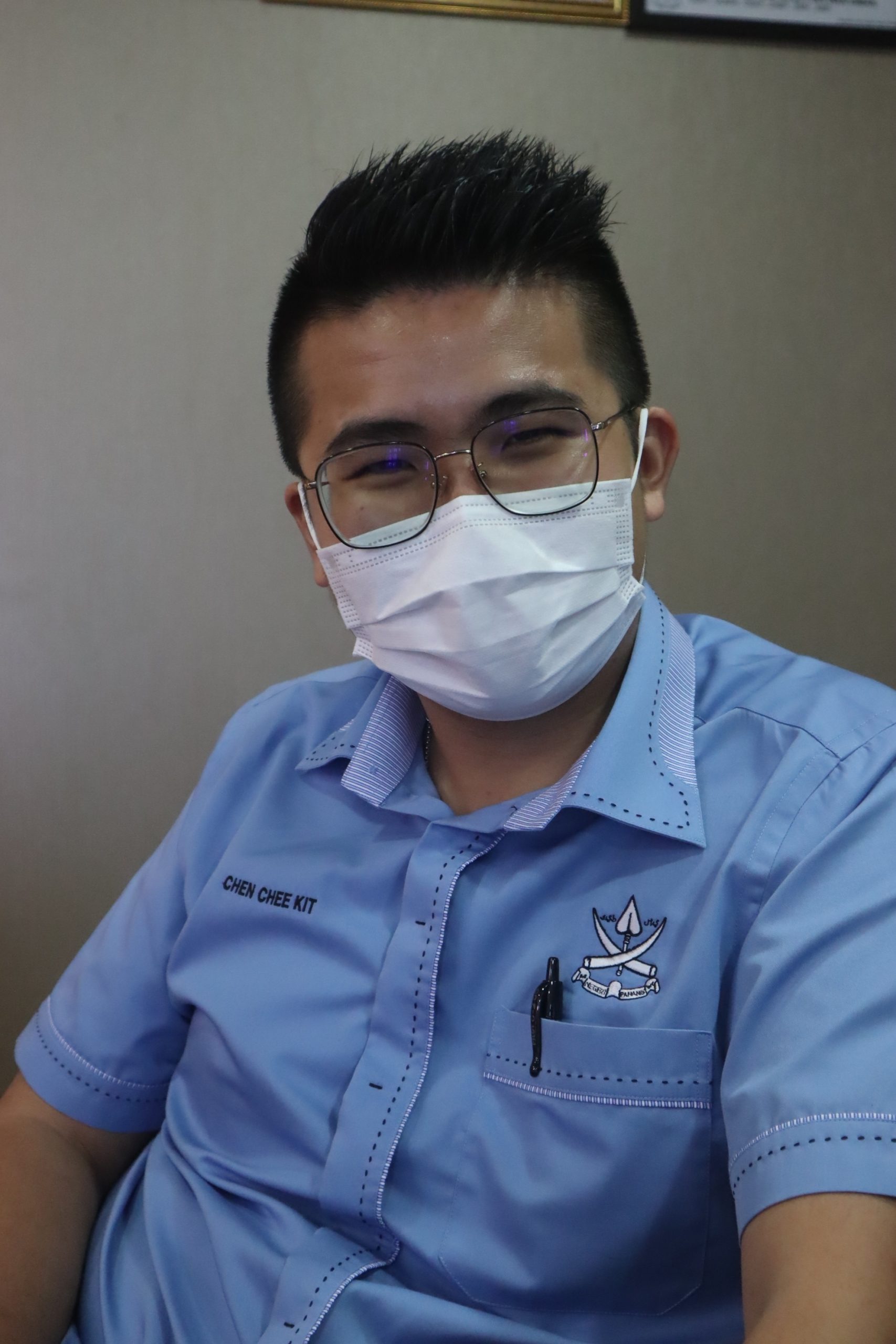 东:诈骗集团行骗手法升级,冒用银行名义传短讯时弃用私人手机号码,转使用混淆民众的“62033”和“1800”开头的联系号码,企图行骗。