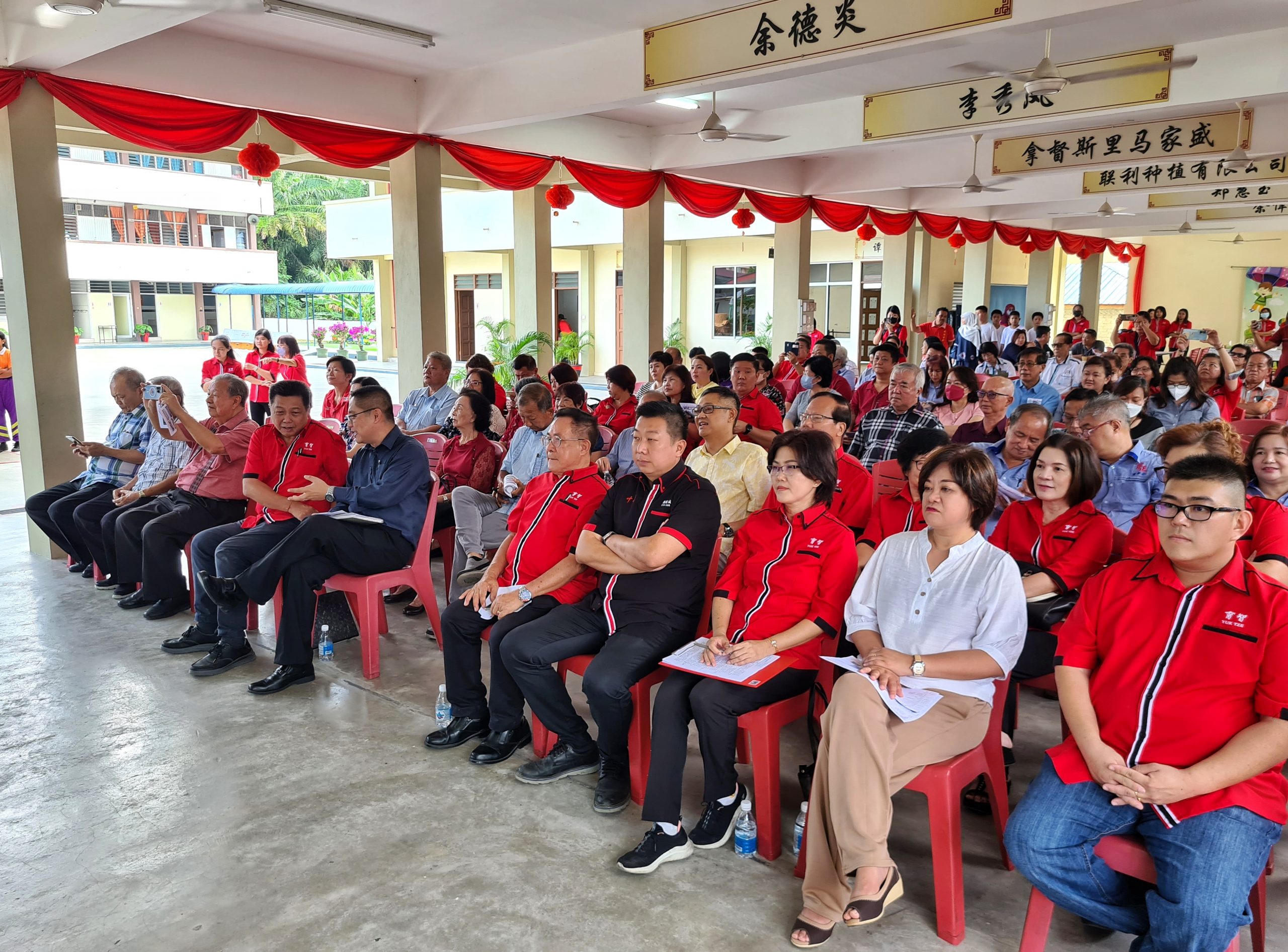 东:(二之一)吉兰丹华校董教联合会走访道北育智华小。