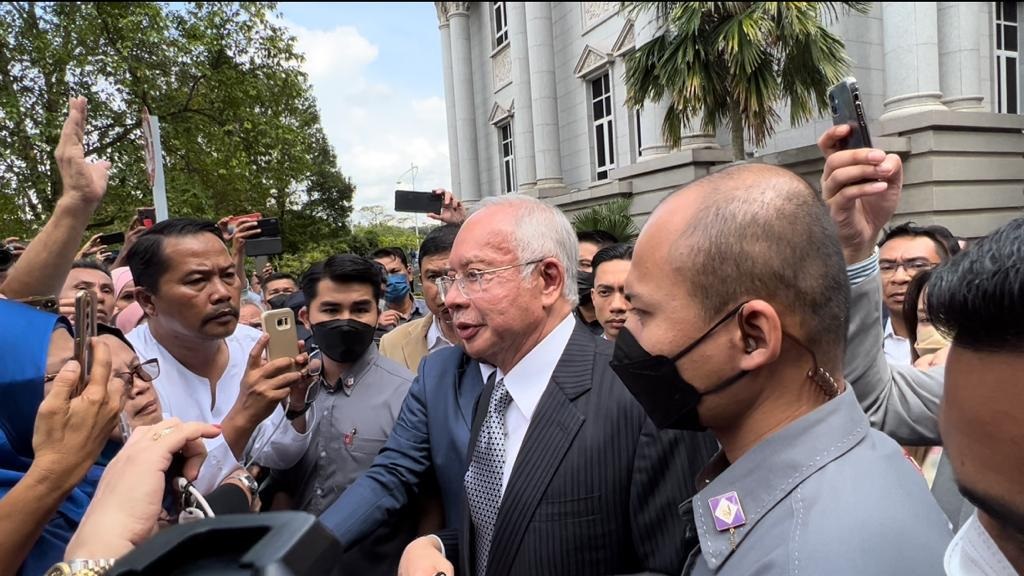 人在监牢仍盼推翻裁决·纳吉7个月内做了这些事