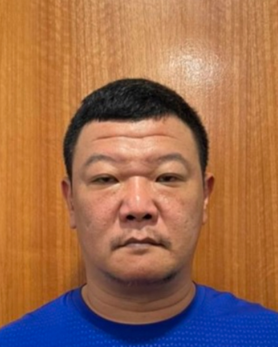 供星洲网：流浪汉疑“顺走”顾客的碌碌串，引起老板不满而遭杀生之祸！干案视频曝光！