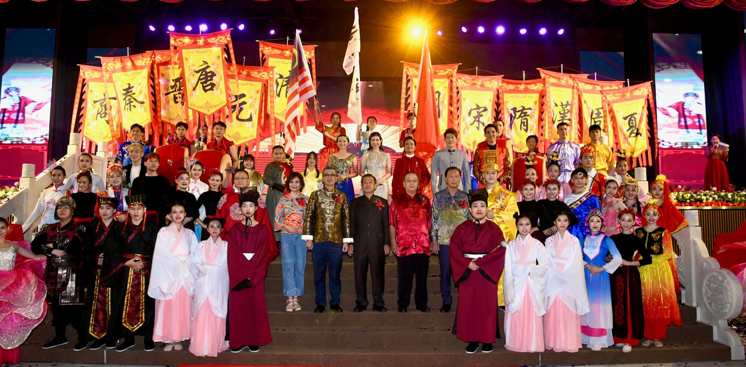 仙境古城“太和殿”周日举行开幕大典