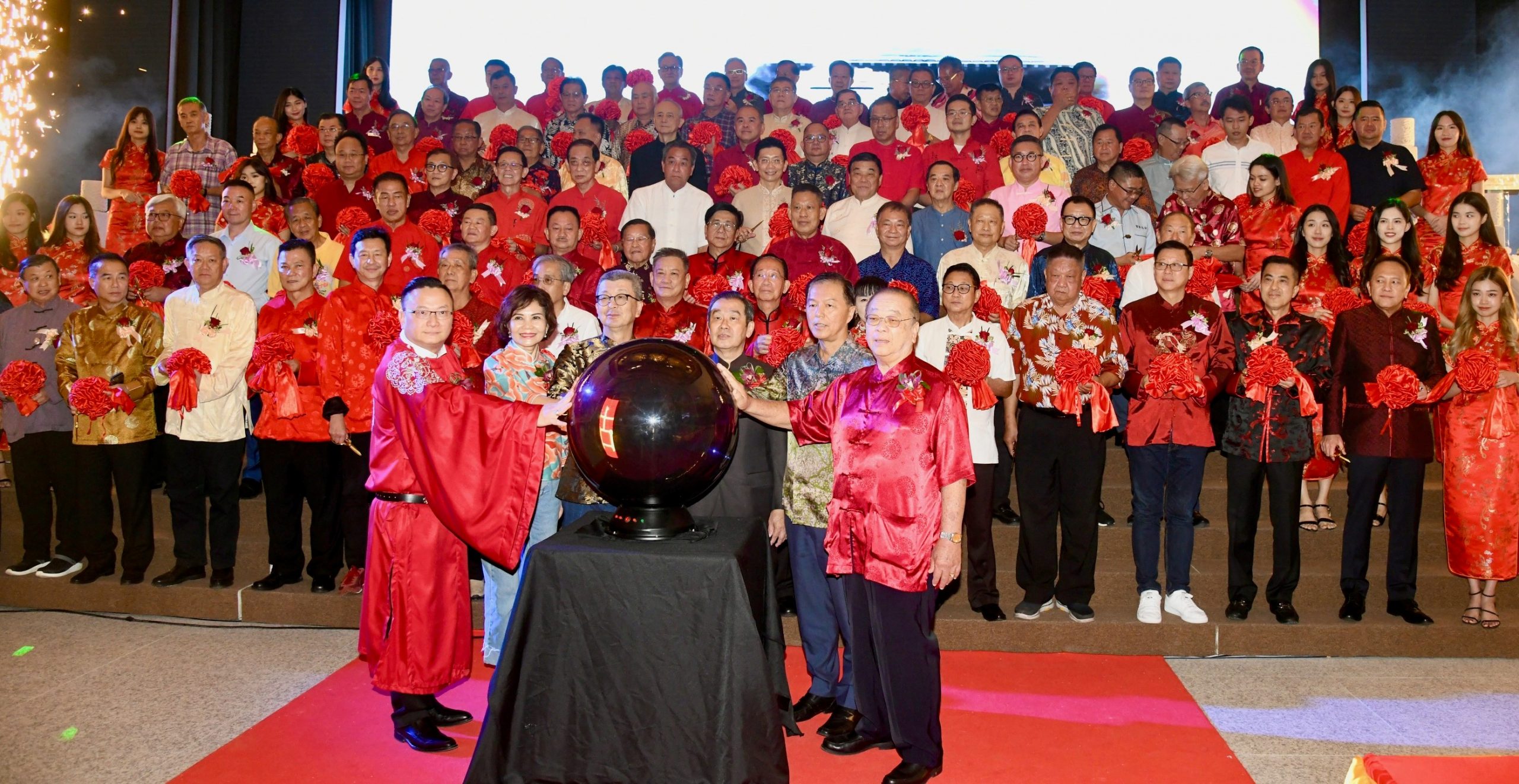 仙境古城“太和殿”周日举行开幕大典