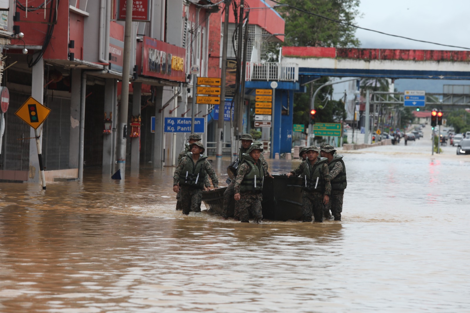 全国：柔苏丹望联邦政府拨特别拨款维修损坏公共设施及遭摧毁的财产