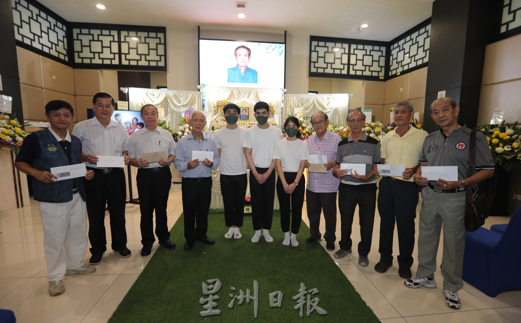 全国:风雨中送别资深报人林明华