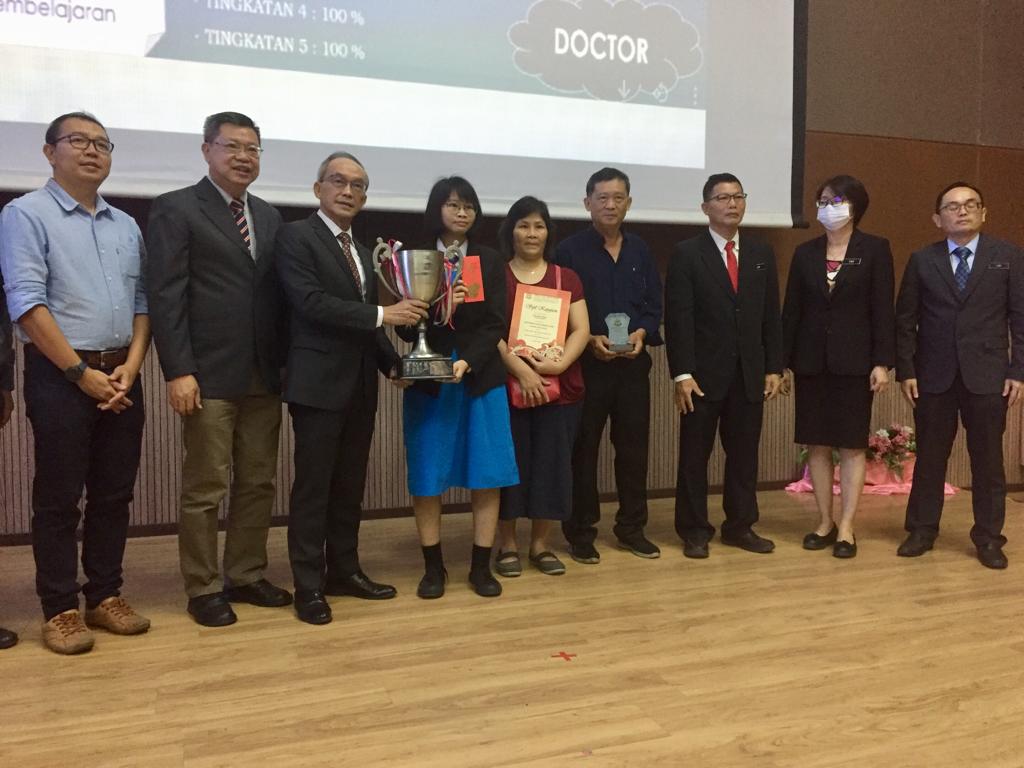 关和贵勉励学生掌握英文拥宏愿 杨紫琼是最佳典范