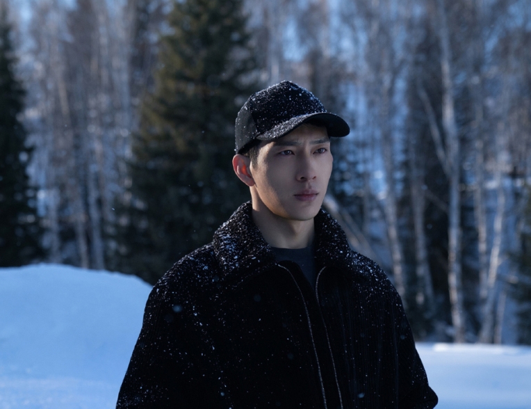 冒深遂双眼皮 井柏然整容？ 