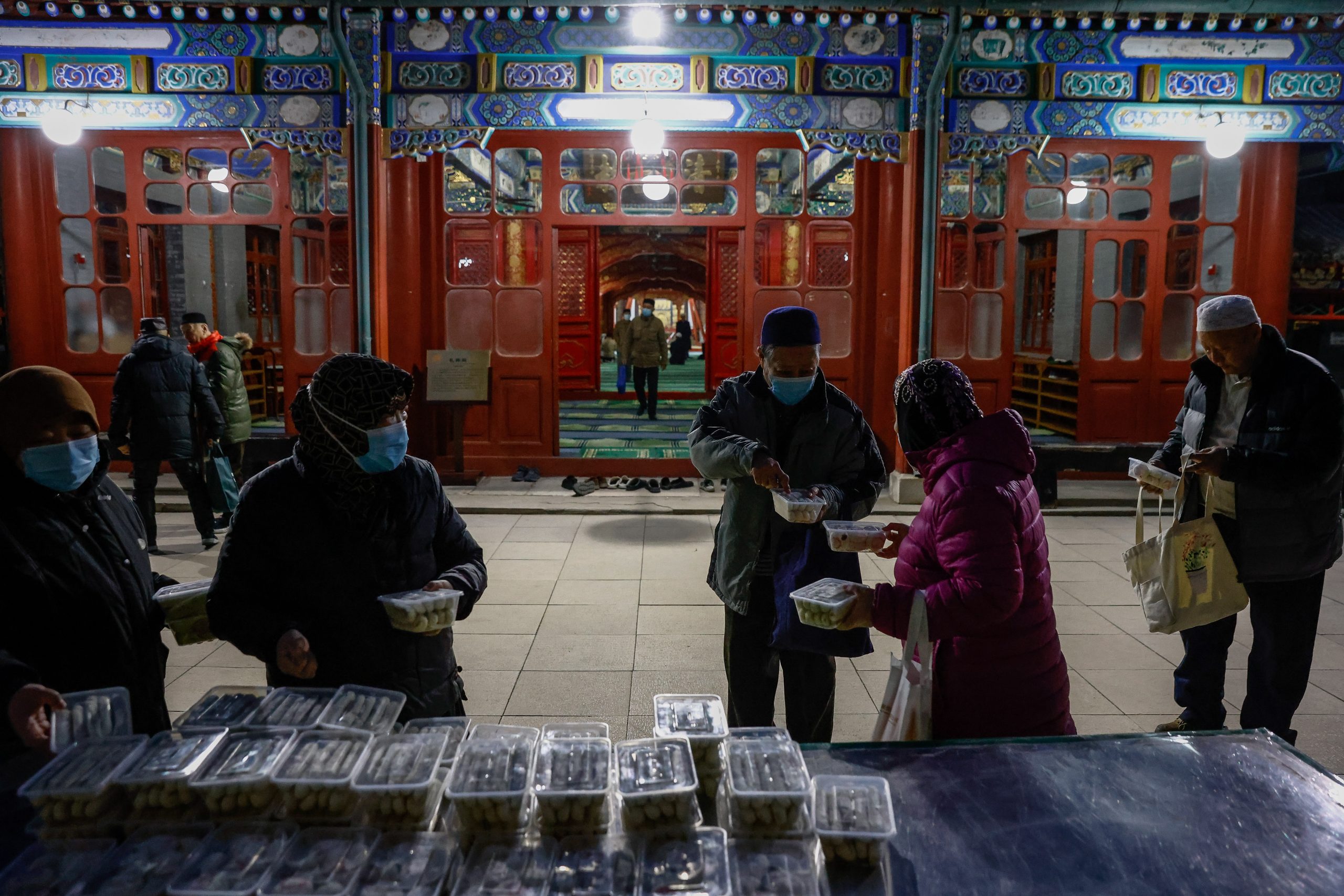 北京穆斯林庆斋戒月首日