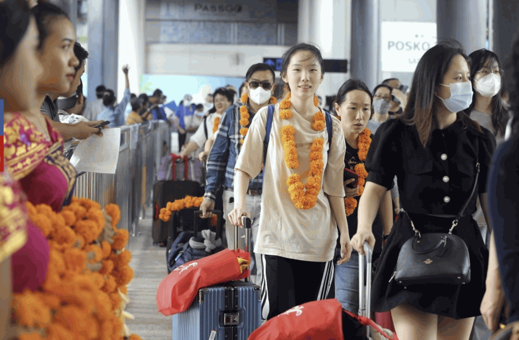 印尼峇厘岛将禁外国游客骑摩托 点名俄乌访客违规最严重