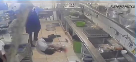 压力锅突然爆炸 女厨师首日上班丧命