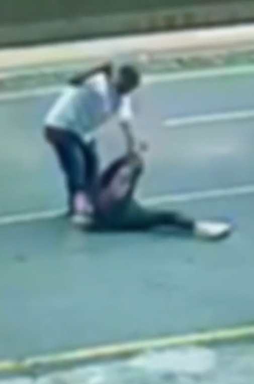 同居女友提分手 鱼贩怒当街杀人