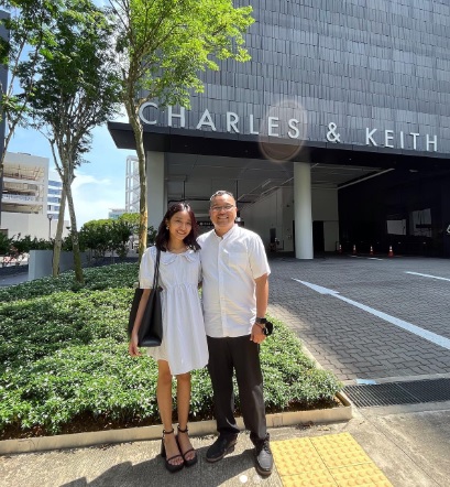 名牌论被嘲成品牌模特 少女:我想成为作家 不是模特